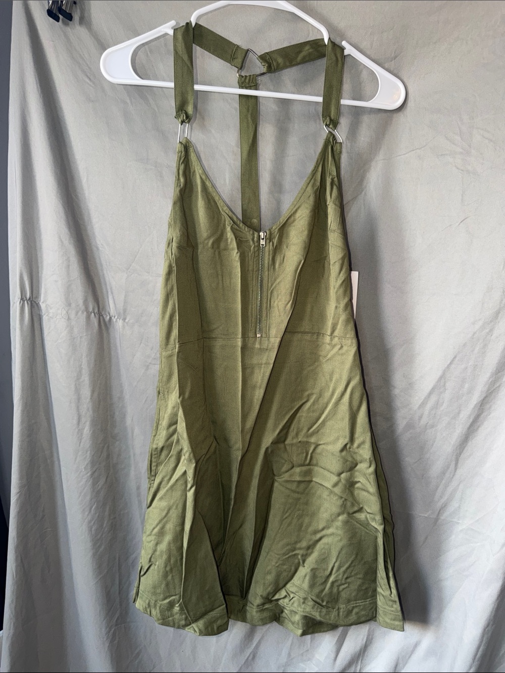 RVCA Olive Tag with Brand Logo